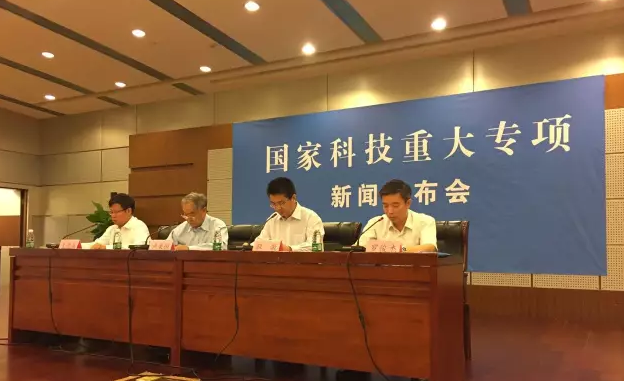 數控機床 數控機床